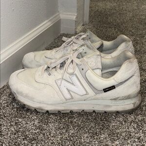 New Balance Off-White Sneakers 574 corduroy suede